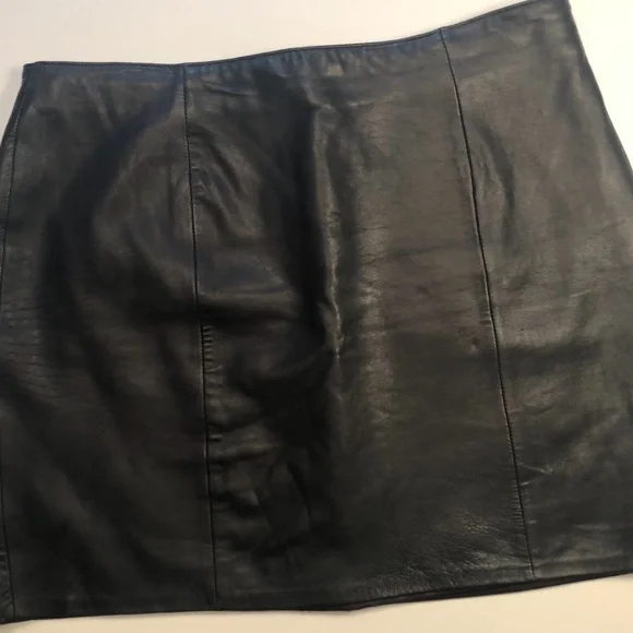 Vintage 111 STATE Black Leather Short Skirt - Picture 3 of 12